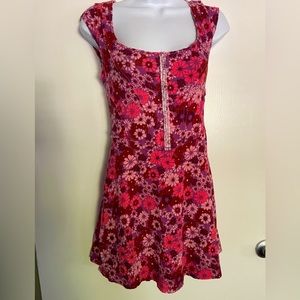 Urban Outfitters Spring Dress 💖🌺